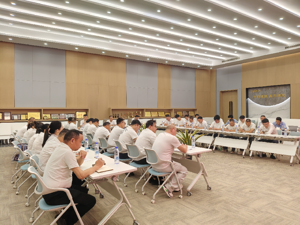 复盘聚力·全员共进 | AG手机官方网站入口-AG(中国)
装饰2026年中工作会议顺利召开